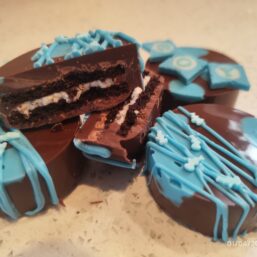 OREOS BAÑADAS EN CHOCOLATE